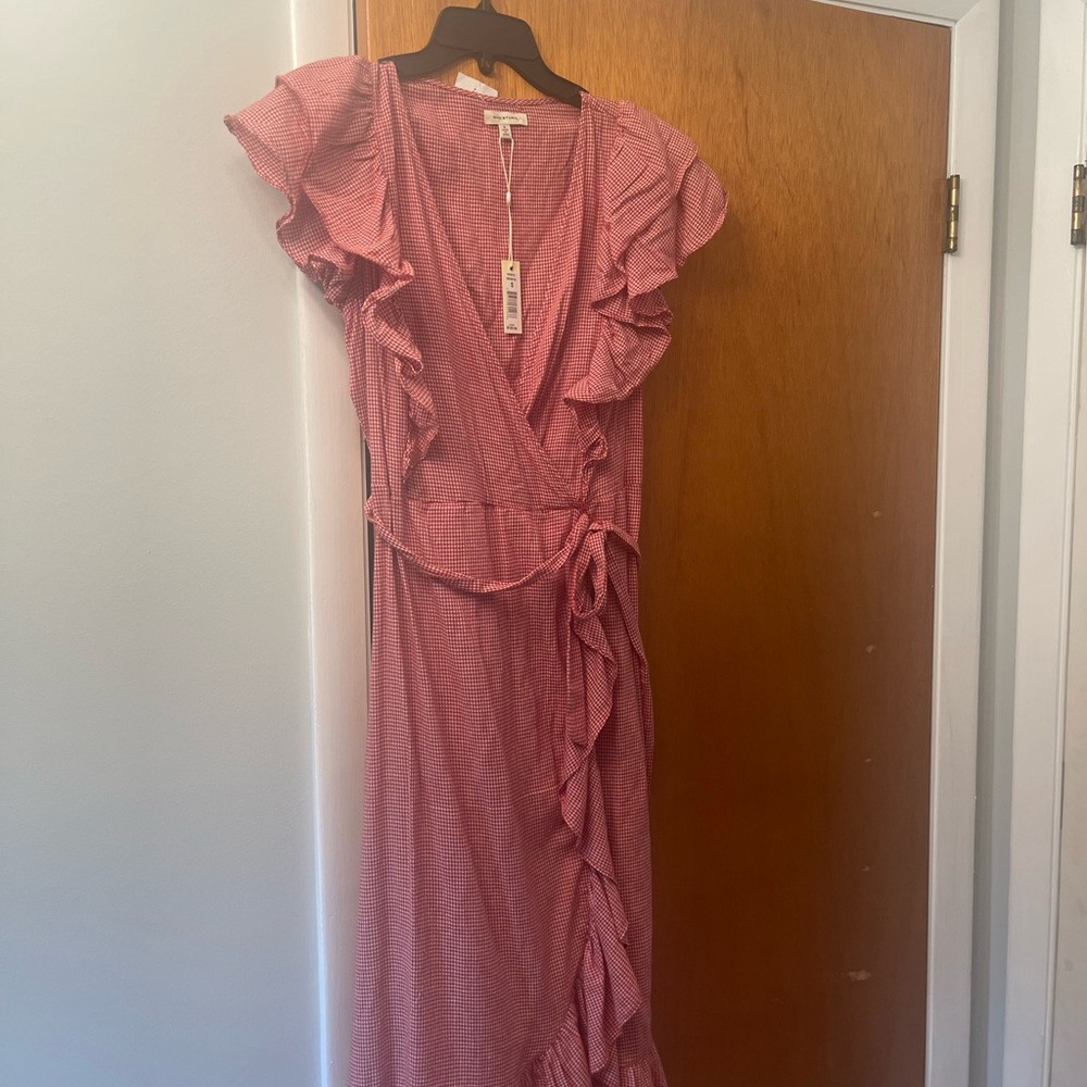 Women’s Red & White Wrap Dress Size Small by Max Studio